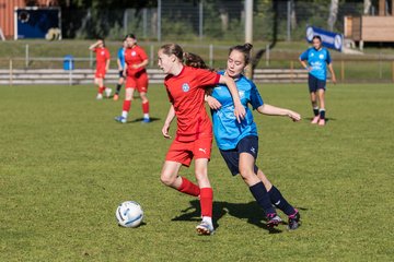 Bild 360 - wBJ TuS Rotenhof - Holstein Kiel : Ergebnis: 1:4